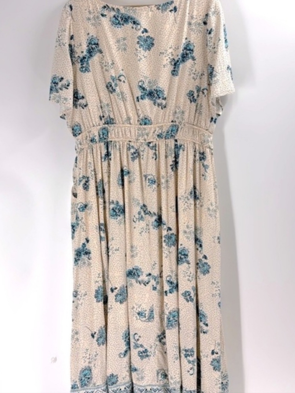 Torrid Cream Floral Button-Front Maxi Dress with Blue Print 2x - Picture 5 of 7